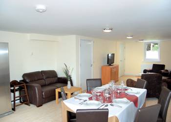Strand Court Apartments