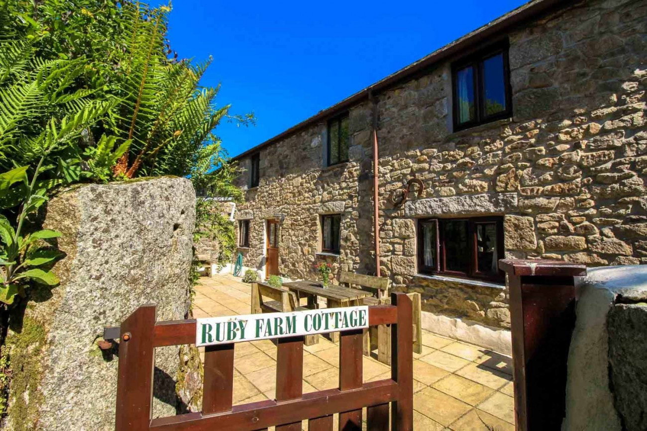 Click here for more about Ruby Farm Cottage