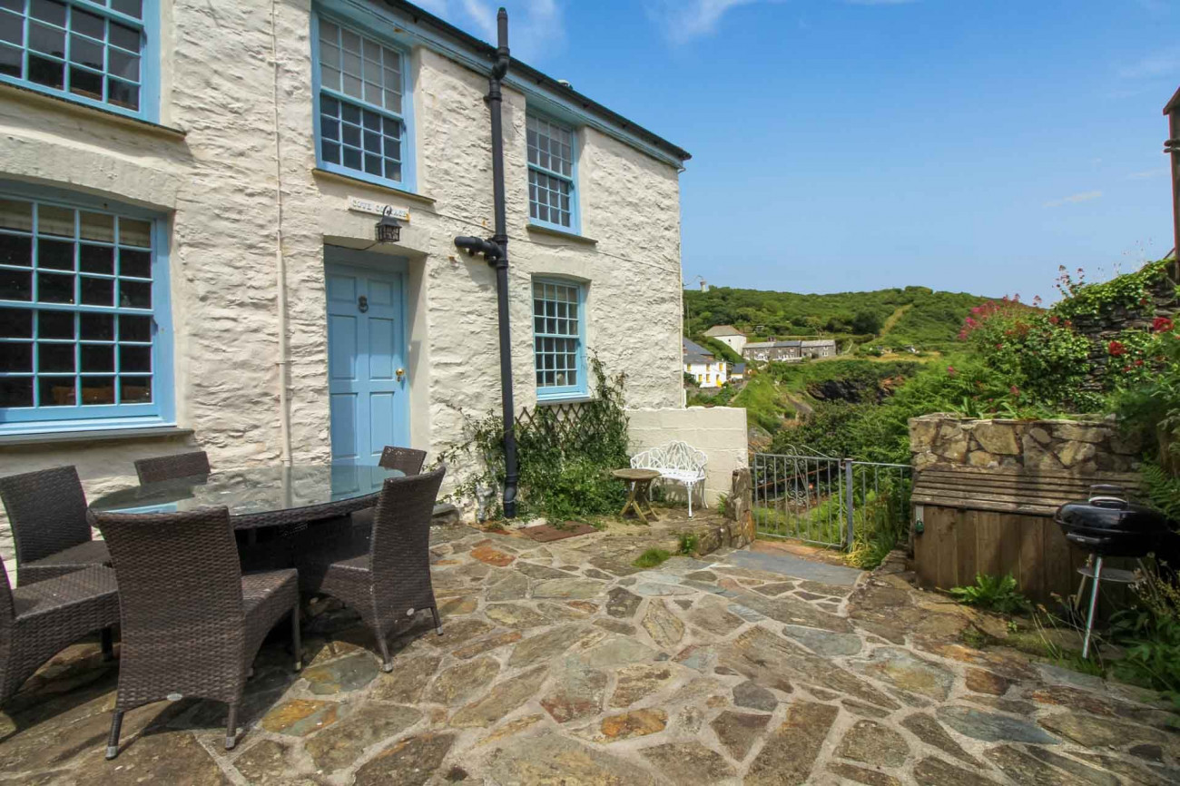 Click here for more about Cove Cottage