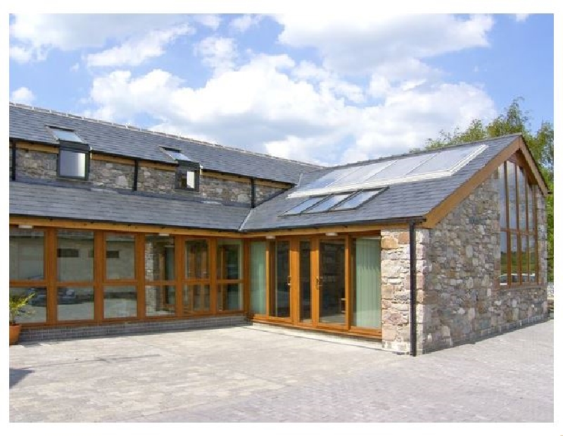 Click here for more about Ddol Helyg Barn