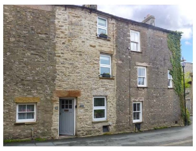 Click here for more about Back Cottage