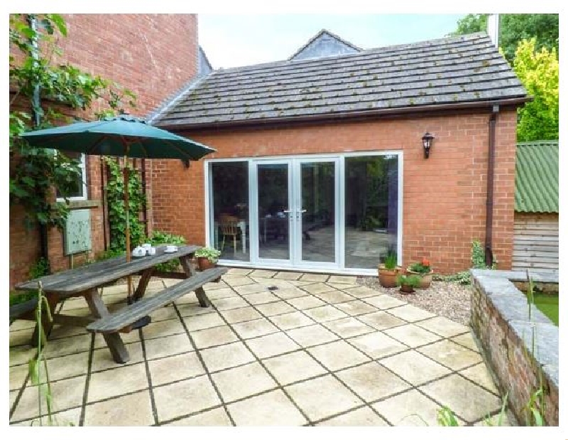 Click here for more about Lansdowne Lodge
