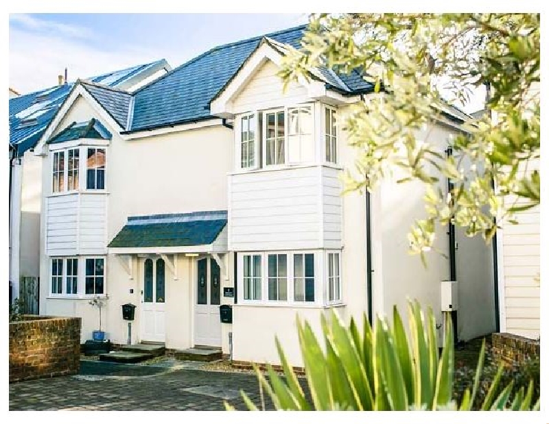 Click here for more about Seasalt Cottage