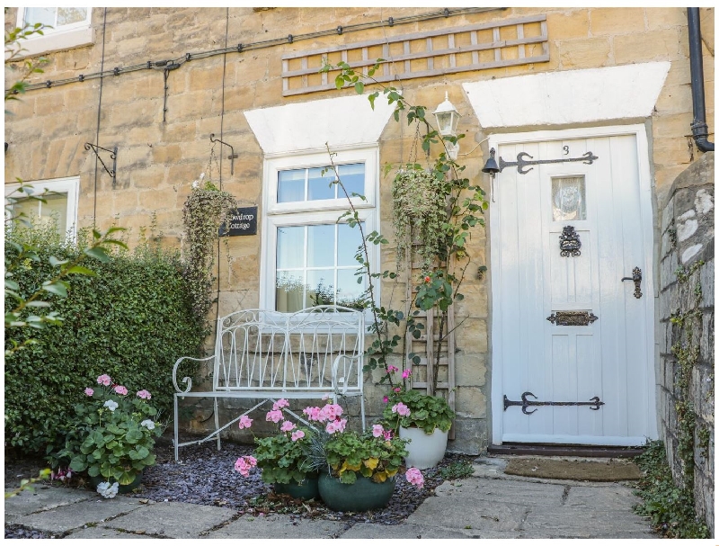 Click here for more about Snowdrop Cottage