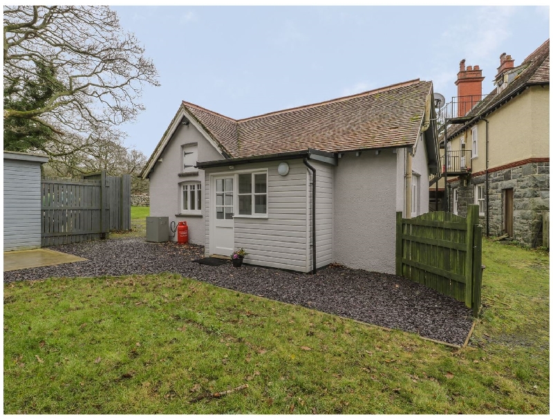 Click here for more about Llys Andreas Cottage