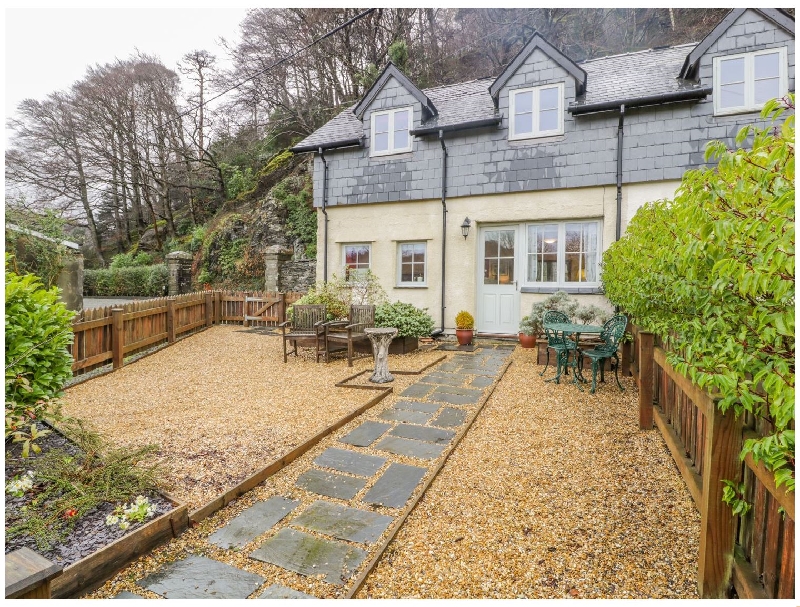 Click here for more about 1 Rectory Cottage