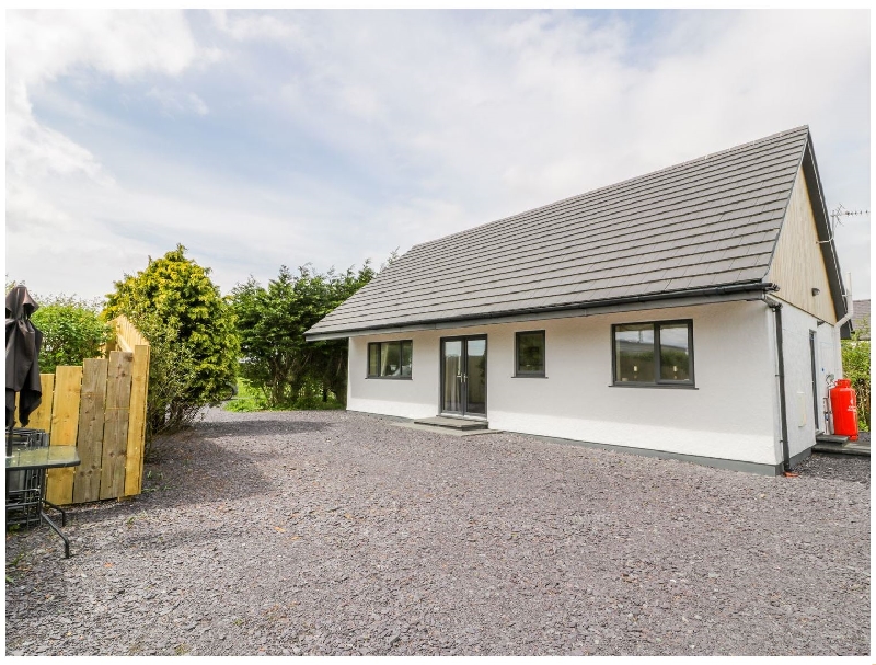 Click here for more about The Lodge House at Cresita