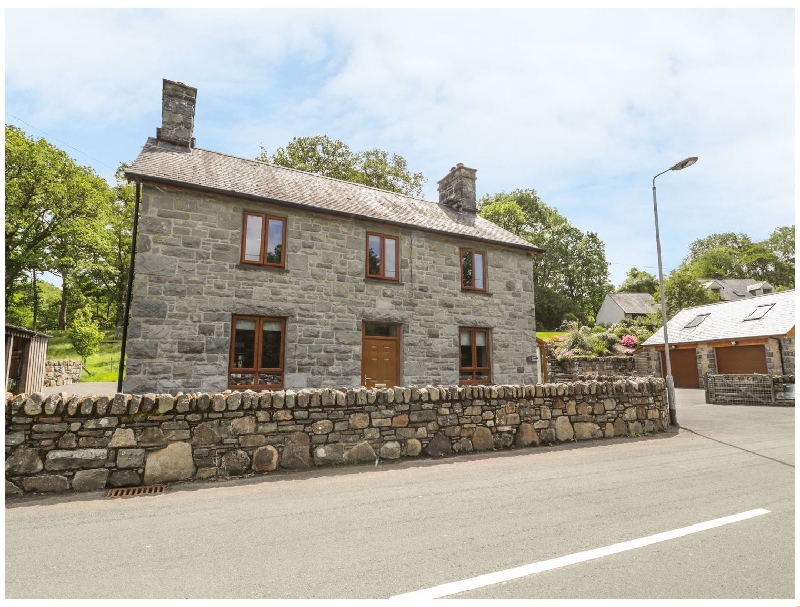 Click here for more about Gerddi Gleision