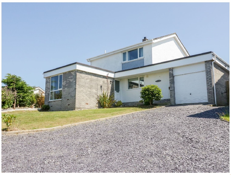 Click here for more about 31A Gwelfor Estate