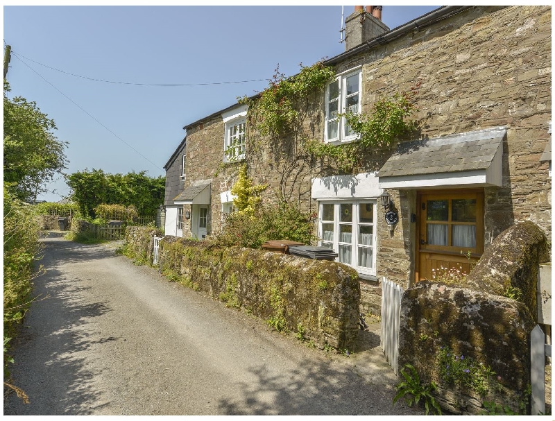 Click here for more about 2 Middle Gabberwell