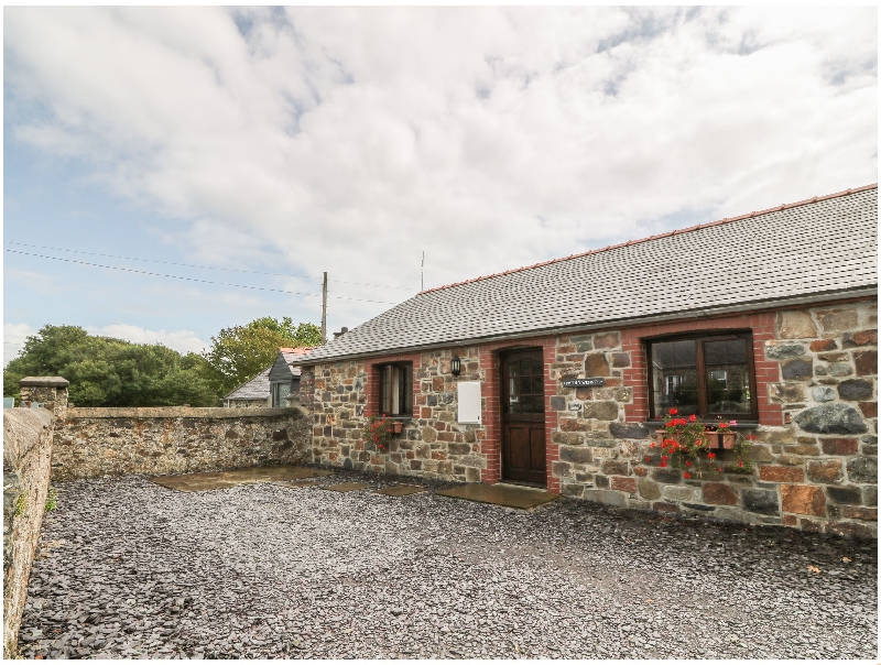 Click here for more about Nyth Y Wennol