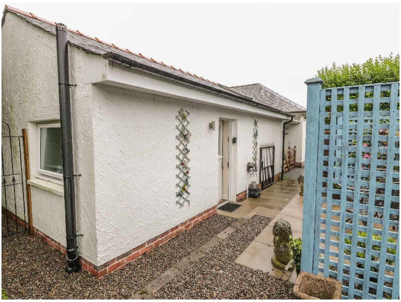 Click here for more about Troloss Lodge