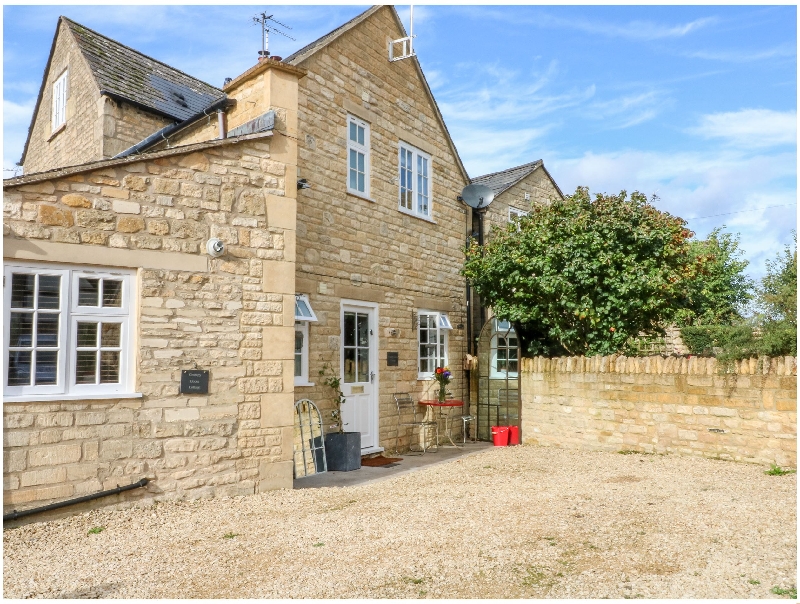 Click here for more about Grumpy Goose Cottage
