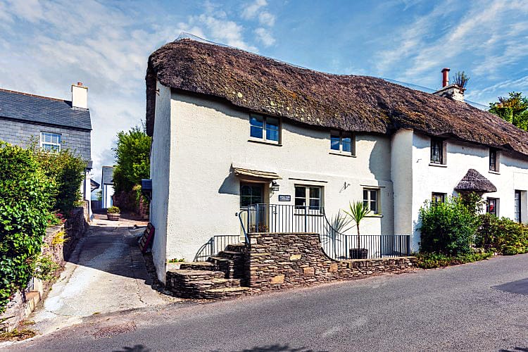 Click here for more about Apple Tree Cottage